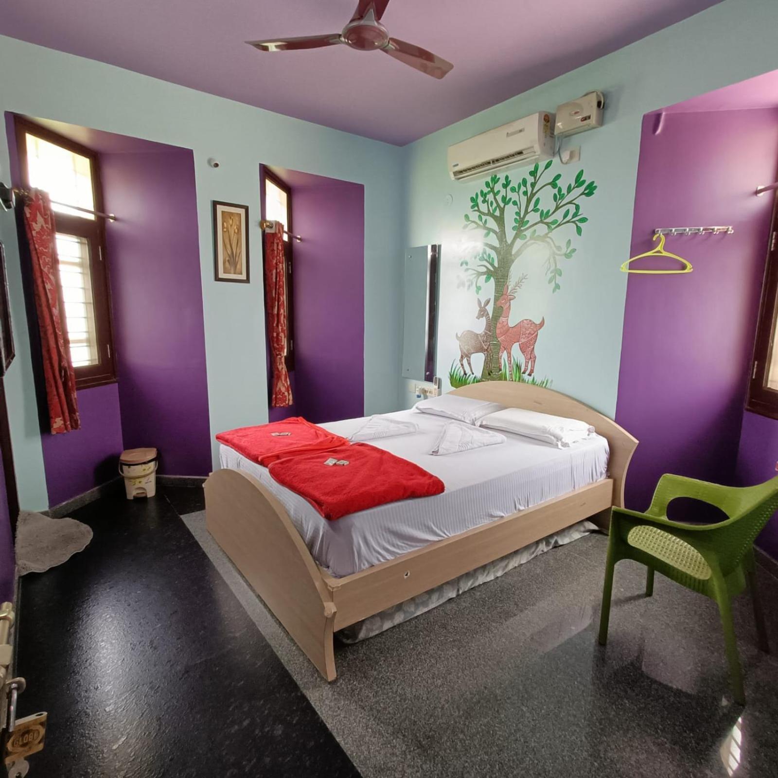 Mango Tree Homestay Хампи Екстериор снимка