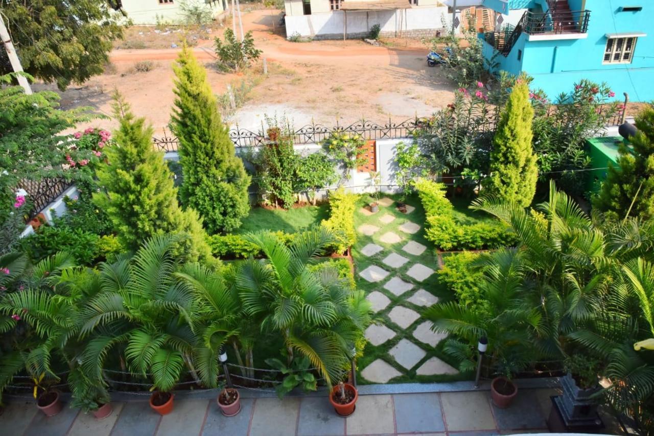 Mango Tree Homestay Хампи Екстериор снимка