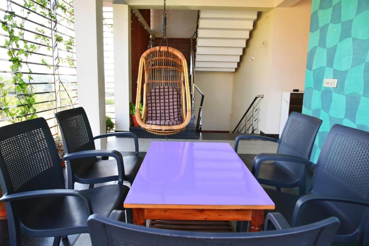 Mango Tree Homestay Хампи Екстериор снимка